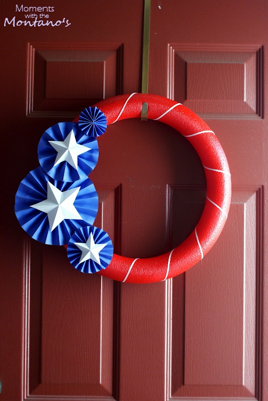 60 Amazing 4th July Wreaths For Your Front Door - DigsDi