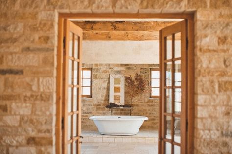 35 Amazing Raw Stone Bathroom Design Ideas | DigsDigs | Natural .