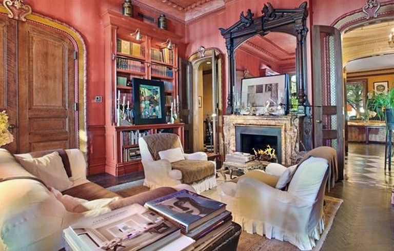10+ Awesome Vintage Antique Edwardian Decor Apartment in NYC | Red .