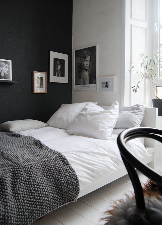 20 Beautiful Black & White Bedrooms | Black white bedrooms, Home .