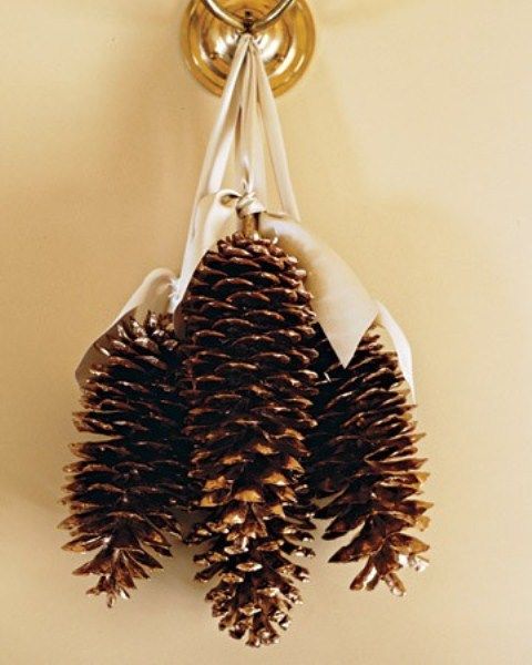 55 Awesome Outdoor And Indoor Pinecone Decorations For Christm
