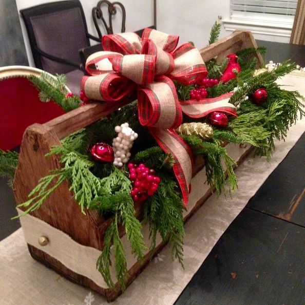 Thrifty Vintage Toolbox Christmas Centerpiece | Wood christmas .