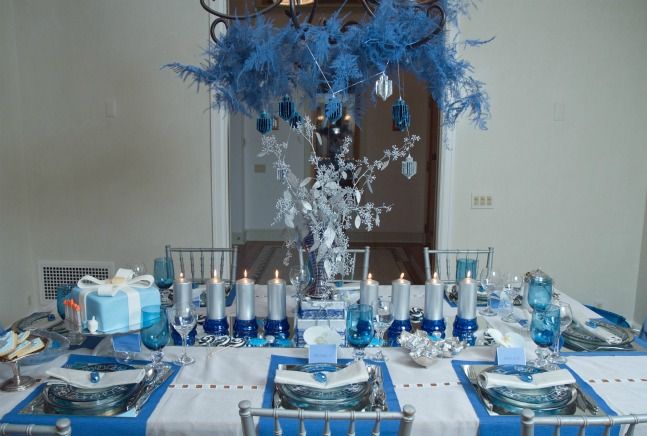 Easy and Gorgeous Do-It Yourself Chanukah Table Setting .