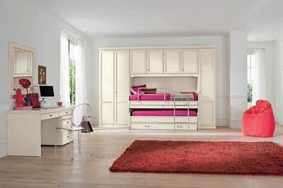 That is so cool!! That is a neat trundle bed!!! | Classic bedroom .