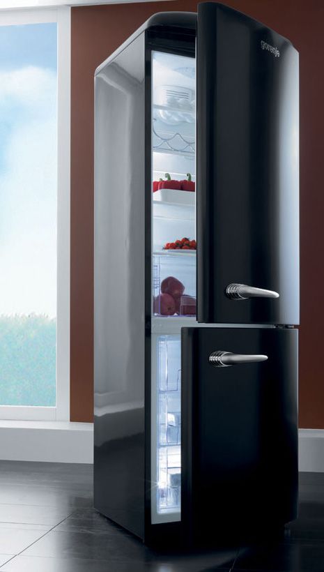 gorenje-classic-fridge-freezer-oldtimer.jpg | Retro refrigerator .