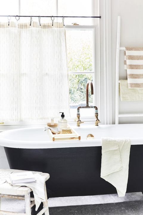 30 Best Clawfoot Tub Ideas for Your Bathroom - Decorating with .
