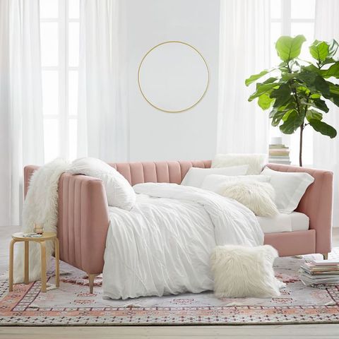 11 Chic Daybeds For Your Guest Room - Best Daybe