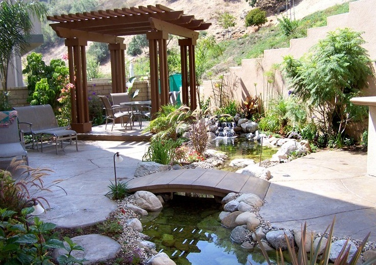 a-young-conservative: Cool Backyard Pond Design Ide