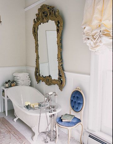 33 Cool Idea To Use Big Golden Mirrors For Your Decor | Salle de .