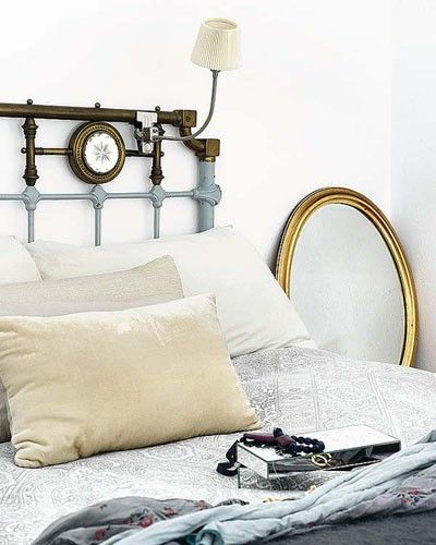 33 Cool Idea To Use Big Golden Mirrors For Your Decor | DigsDigs .