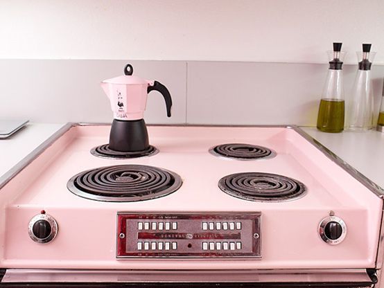 Cool Pink Kitchen Design With Retro and Chic Look | DigsDigs .
