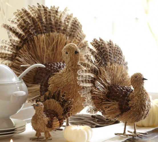 Cool Turkey Decorations For Your Thanksgiving Table - DigsDi
