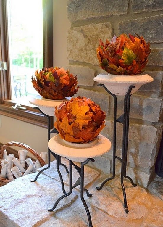 30 Cool Ways To Use Autumn Leaves For Fall Home Décor | Fall home .
