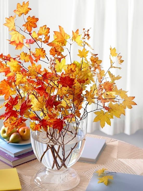 30 Cool Ways To Use Autumn Leaves For Fall Home Décor | DigsDigs .