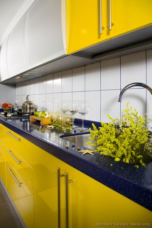 On Style | Today:2020-08-09 | Cool Yellow Kitchen | He