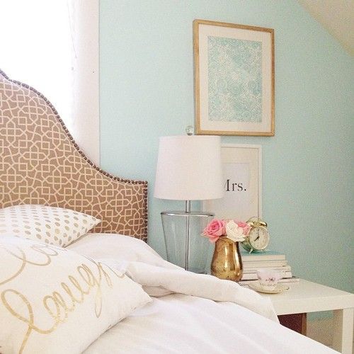 adore the gold touches | Home bedroom, Home, Bedroom dec