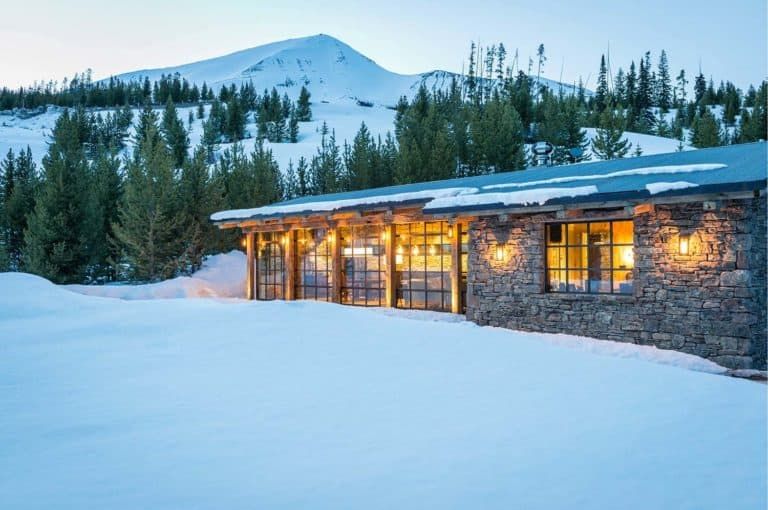 Cozy mountain cabin in Montana maximizes minimal space | House .
