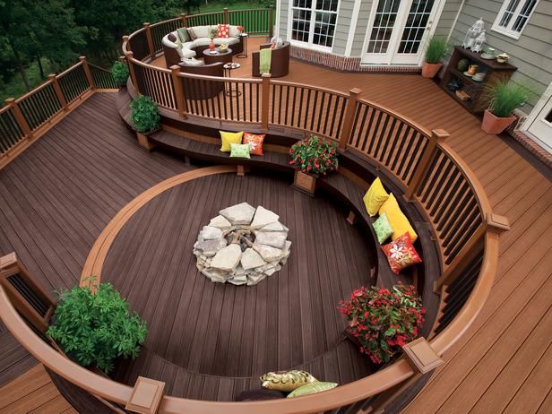 Decks Designed To Be Perfect For A Party
