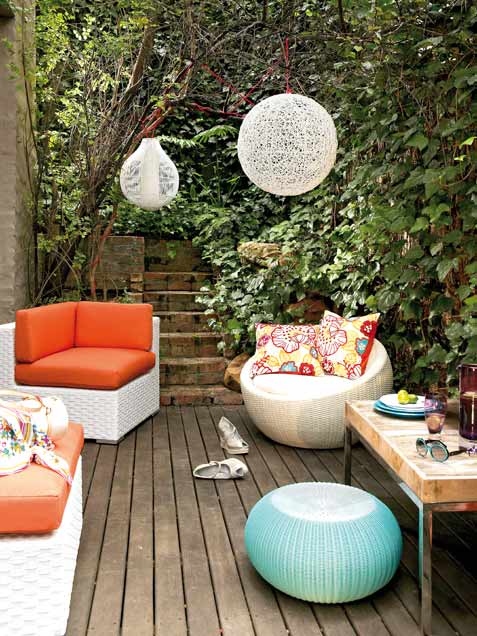 10 Decks Designed To Be Perfect For A Party - DigsDi