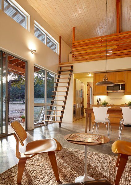 A Family Retreat Mixes Rustic Materials with Modern Space-Saving .