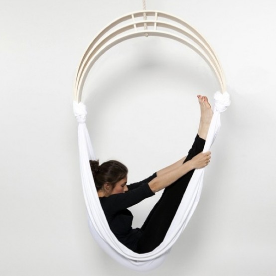 The Zen Circus yoga chairWhite Cabana | White Caba
