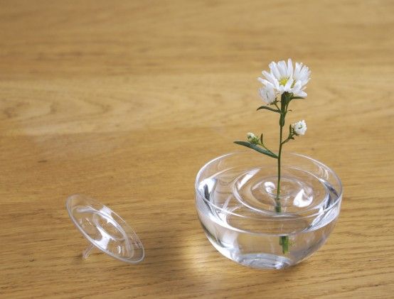 Floating Ripple Vases By ooDesign | DigsDigs | Flower vase design .