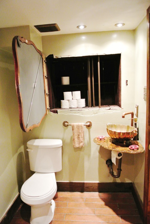 29 Functional And Stylish Bathroom Mirrors - DigsDi