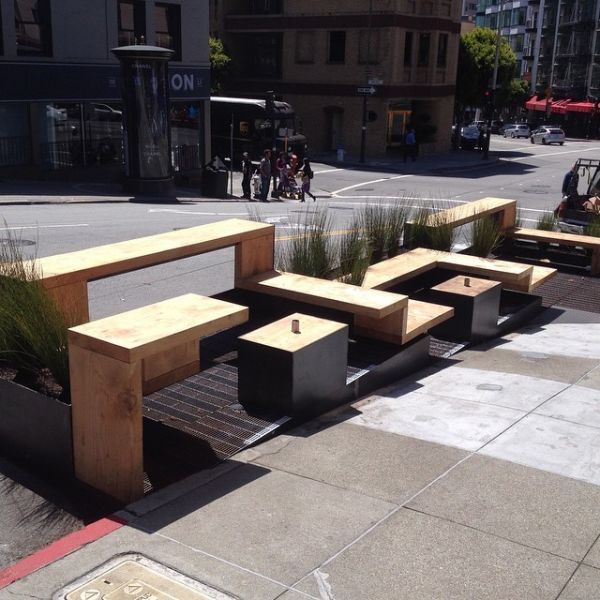 Parklet by Jeff Burwell at Réveille Coffee Co. | Urban spaces .