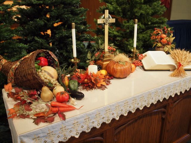 Thanksgiving altar decorations | Church altar decorations .