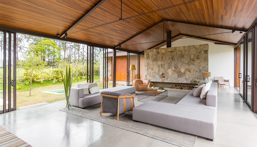 This Brazilian Getaway Is Designed for Indoor-Outdoor Livi