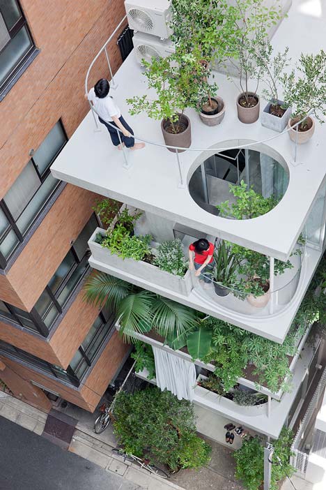 Unique Homes: Transparent Vertical Garden House in Tokyo - Bl