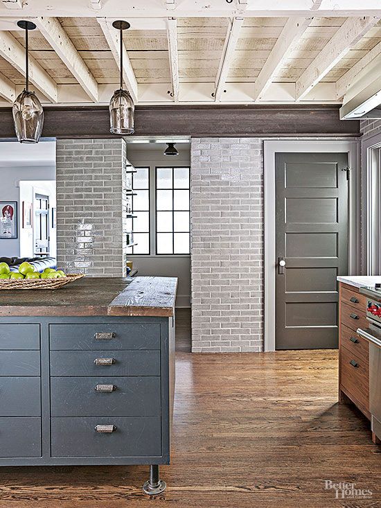Industrial Meets Rustic in this Kitchen | Rustic kitchen design .