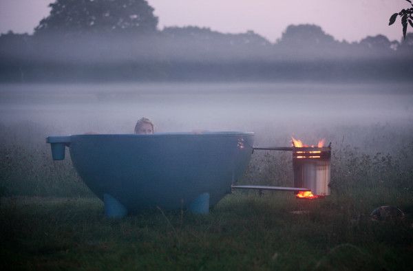 Dutchtub Mobile, Wood Burning, Outdoor Hot Tub | Outdoor bathtub .