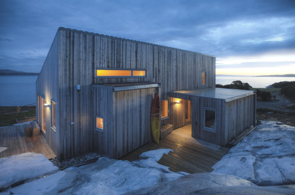 A modern coastal cabin in Norway | TYIN tegnestue | Small House Bli