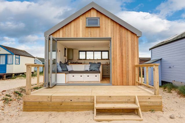 modern Beach huts - Google Search | Quonset hut homes, Beach hut .