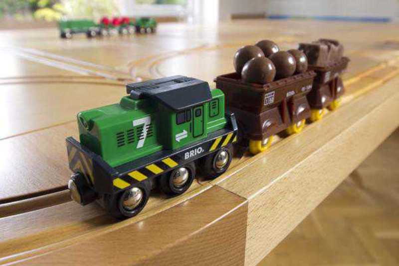 Stunning Dining Table With A Railway Road Your Kids Can Play With .