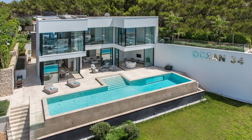 €11.9 Million Modern Waterfront Home In Spain | Homes of the Ri