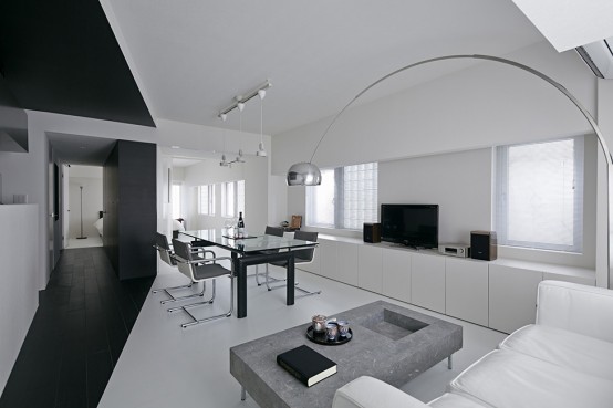 Pure Minimalism: Black And White Monochromatic Apartment Design .