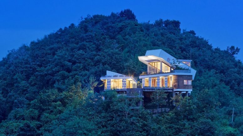 Hillside House With A Shipping Container On Top - DigsDi