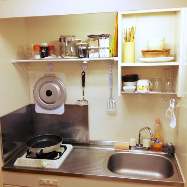 How to Organize a Small Japanese Kitchen - Bl