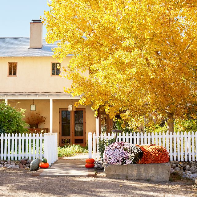 34 Fall Porch Decor Ideas - Best Autumn Front Porch Decoratio