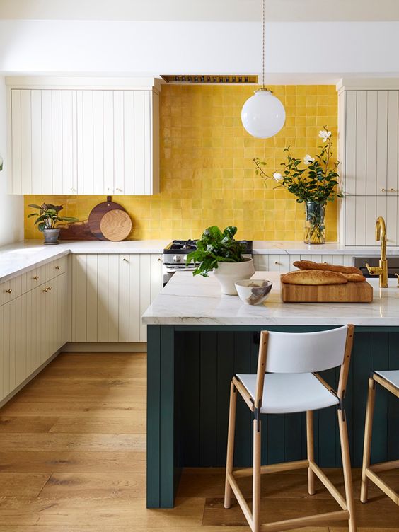 25 Vivacious Yellow Kitchen Decor Ideas - Shelterne
