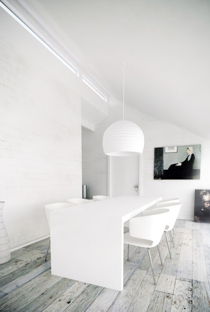 31 Timeless Minimalist Dining Rooms And Spaces - DigsDi