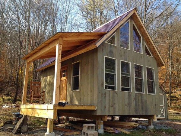 Adam and Karen's Tiny Off-Grid House | Tiny house talk, Off grid .