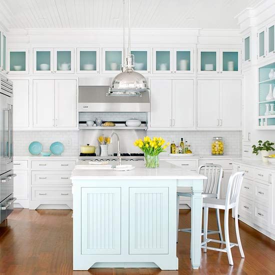 An Ocean-Inspired Kitchen Makeover | Cottage kitchen design .