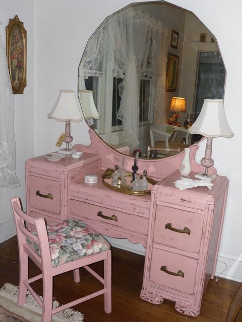 Vintage Dresser Vanity with Mirror and Stool in Shabby Chic .