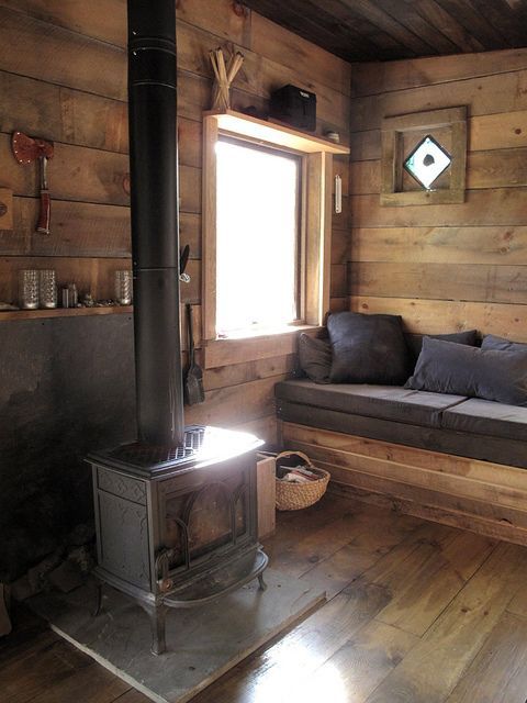 22 Wood-Clad Interior Ideas To Warm Up In The Winter | Small cabin .