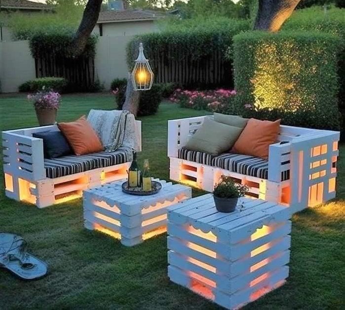 Outdoor Wood Pallet Furniture With Light And Garden Ideas