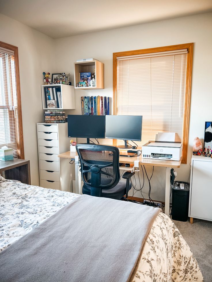 Small Fully Functional Home Office Creating a Productive Workspace in a Compact Area