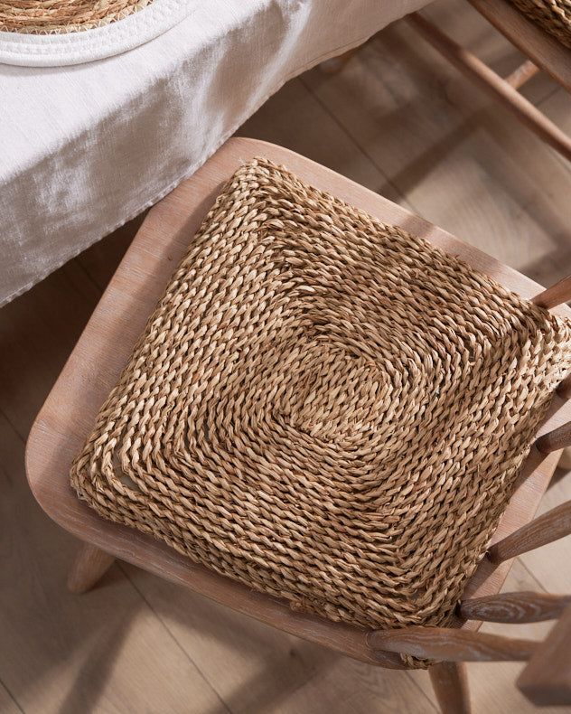 Rustic Eco Friendly Chair Stylish and Sustainable Seating Option for Your Home